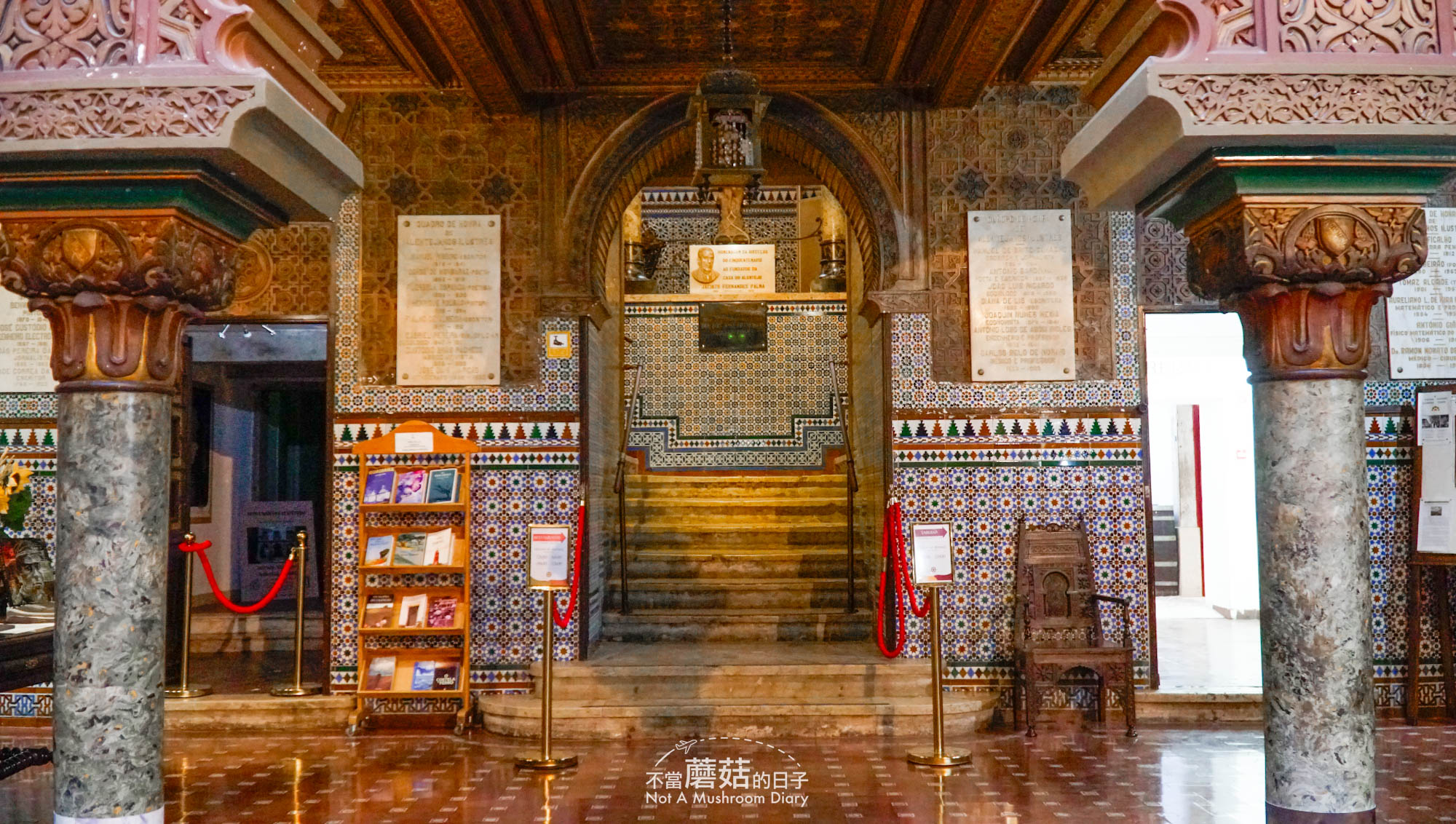 里斯本 葡萄牙 餐廳 必吃 推薦 景點 Casa do Alentejo 豬扒包 大蒜牛排三明治 Prego Bifanas